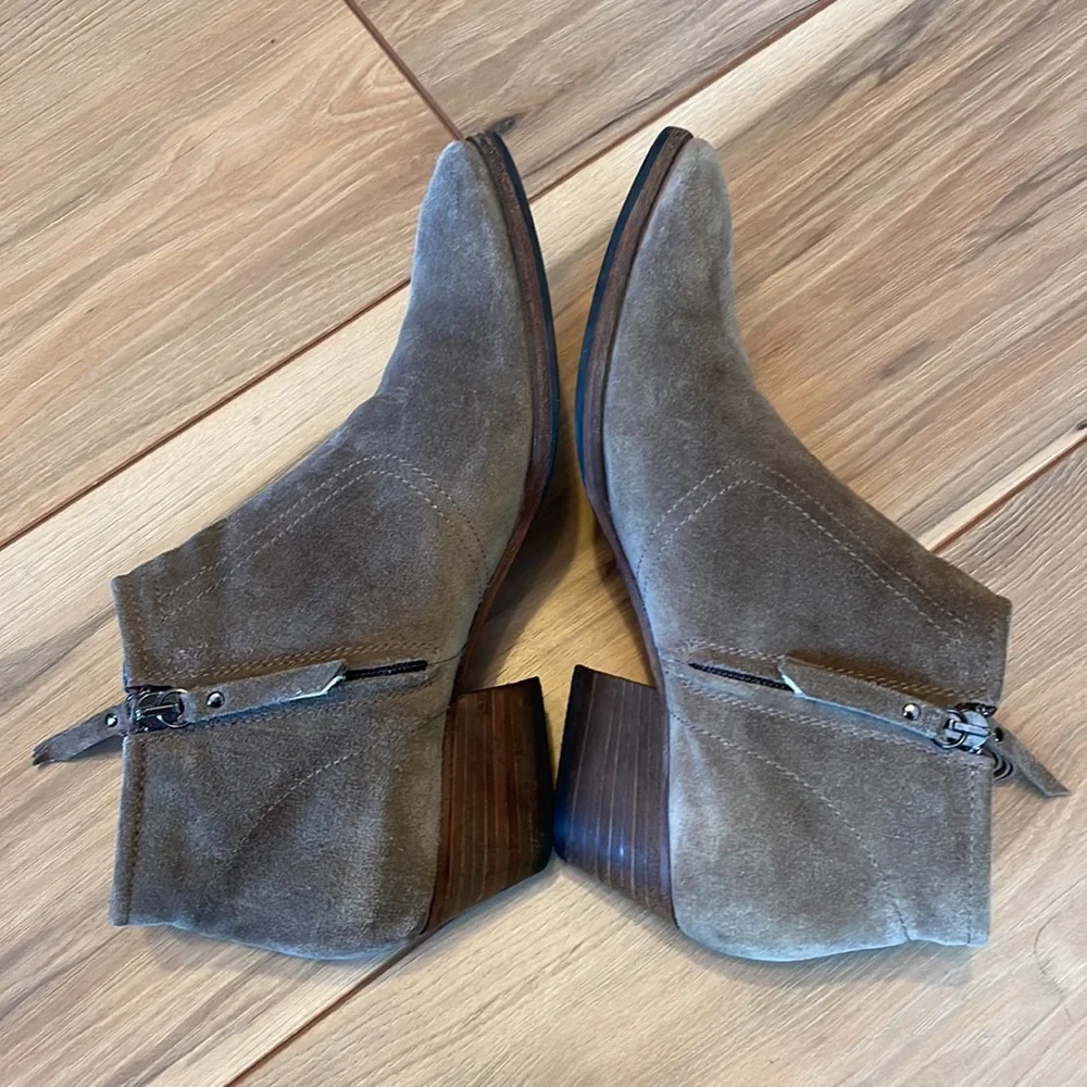Vero Cupio Suede Bootie’s 🥾
